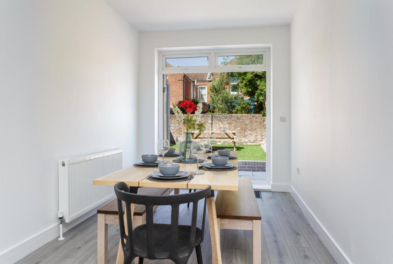 Harold House - Modern Open Plan 4 Bedroom, 3 Bathroom House In Central Southsea, Portsmouth Eksteriør bilde